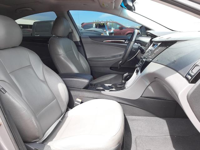 Photo 4 VIN: 5NPEC4AC4CH409784 - HYUNDAI SONATA SE 