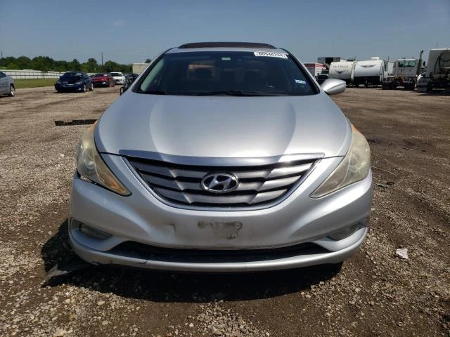 Photo 4 VIN: 5NPEC4AC4CH422941 - HYUNDAI SONATA SE 