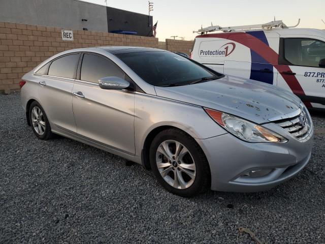 Photo 3 VIN: 5NPEC4AC4CH439769 - HYUNDAI SONATA 