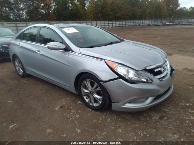 Photo 0 VIN: 5NPEC4AC4CH450044 - HYUNDAI SONATA 