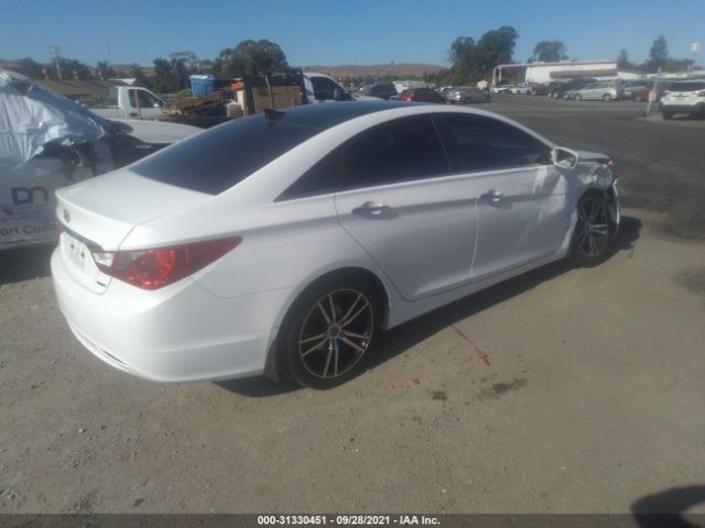 Photo 3 VIN: 5NPEC4AC4CH454126 - HYUNDAI SONATA 