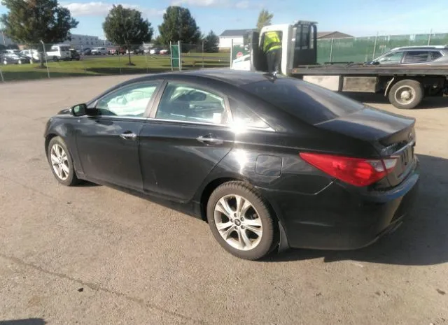 Photo 2 VIN: 5NPEC4AC4CH468219 - HYUNDAI SONATA 