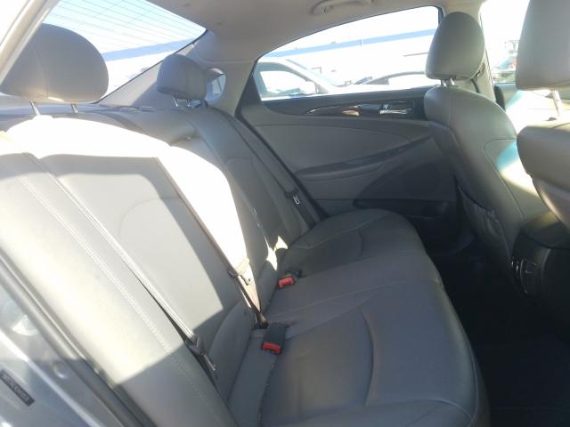 Photo 5 VIN: 5NPEC4AC4CH470570 - HYUNDAI SONATA SE 