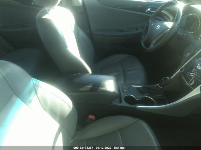 Photo 4 VIN: 5NPEC4AC4DH504251 - HYUNDAI SONATA 