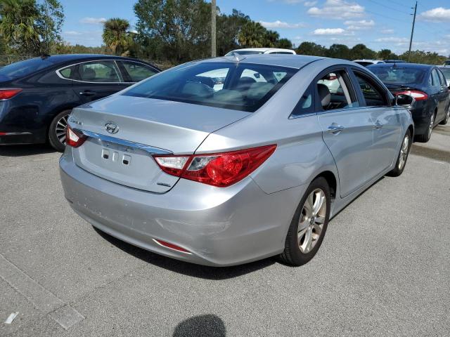 Photo 3 VIN: 5NPEC4AC4DH518506 - HYUNDAI SONATA SE 