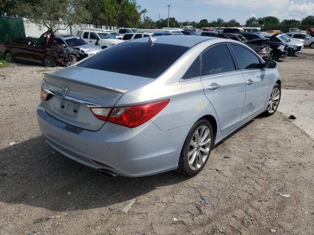 Photo 3 VIN: 5NPEC4AC4DH556690 - HYUNDAI SONATA SE 