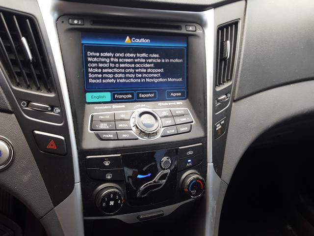 Photo 8 VIN: 5NPEC4AC4DH562019 - HYUNDAI SONATA 