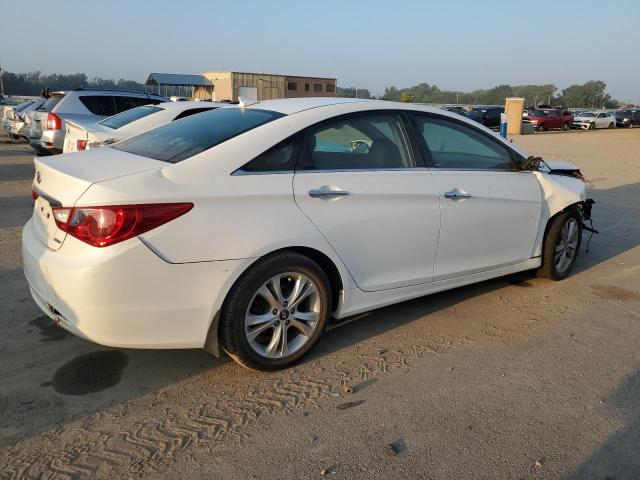 Photo 2 VIN: 5NPEC4AC4DH572453 - HYUNDAI SONATA SE 