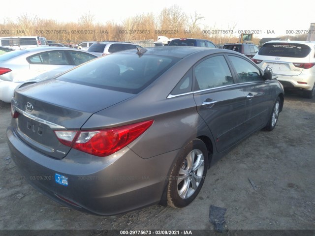 Photo 3 VIN: 5NPEC4AC4DH576924 - HYUNDAI SONATA 