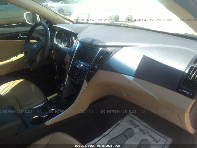 Photo 4 VIN: 5NPEC4AC4DH625409 - HYUNDAI SONATA 