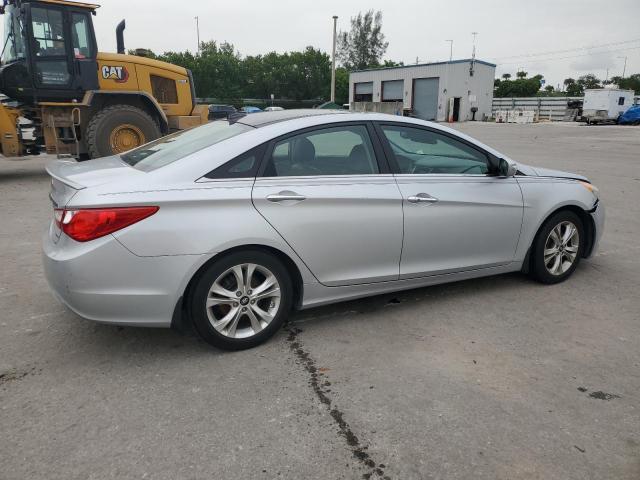 Photo 2 VIN: 5NPEC4AC4DH639780 - HYUNDAI SONATA 