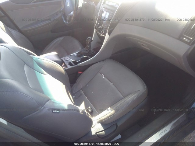 Photo 4 VIN: 5NPEC4AC4DH649225 - HYUNDAI SONATA 