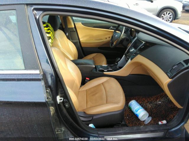 Photo 4 VIN: 5NPEC4AC4DH658443 - HYUNDAI SONATA 