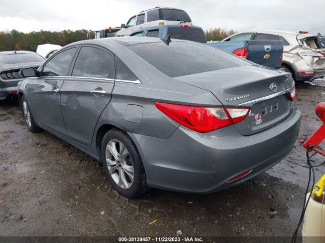 Photo 2 VIN: 5NPEC4AC4DH666493 - HYUNDAI SONATA 