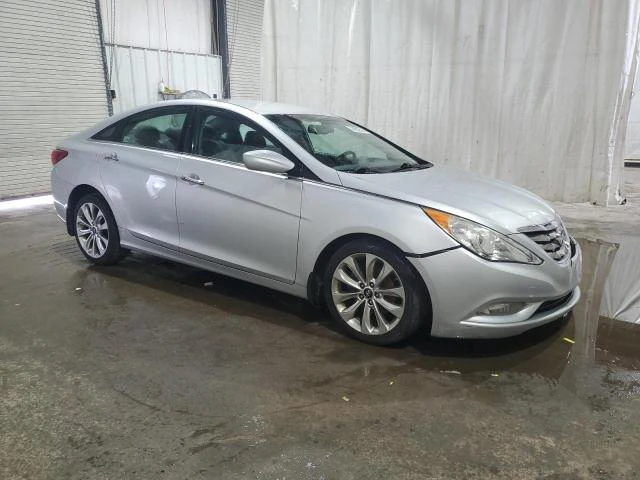 Photo 3 VIN: 5NPEC4AC4DH682063 - HYUNDAI SONATA SE 