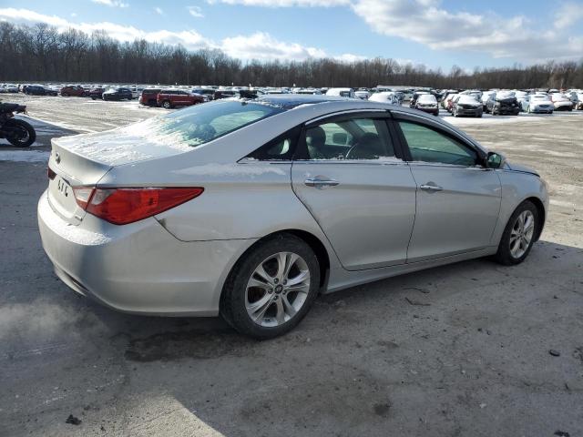 Photo 2 VIN: 5NPEC4AC4DH704563 - HYUNDAI SONATA SE 