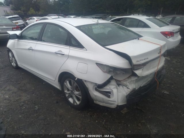 Photo 2 VIN: 5NPEC4AC4DH778842 - HYUNDAI SONATA 