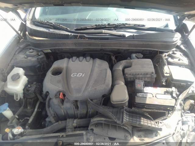 Photo 9 VIN: 5NPEC4AC4DH789582 - HYUNDAI SONATA 