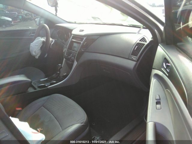 Photo 4 VIN: 5NPEC4AC4DH798718 - HYUNDAI SONATA 