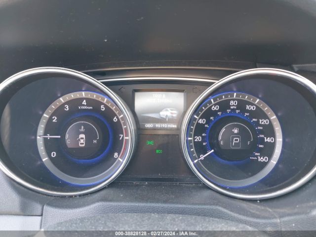 Photo 6 VIN: 5NPEC4AC4EH824395 - HYUNDAI SONATA 