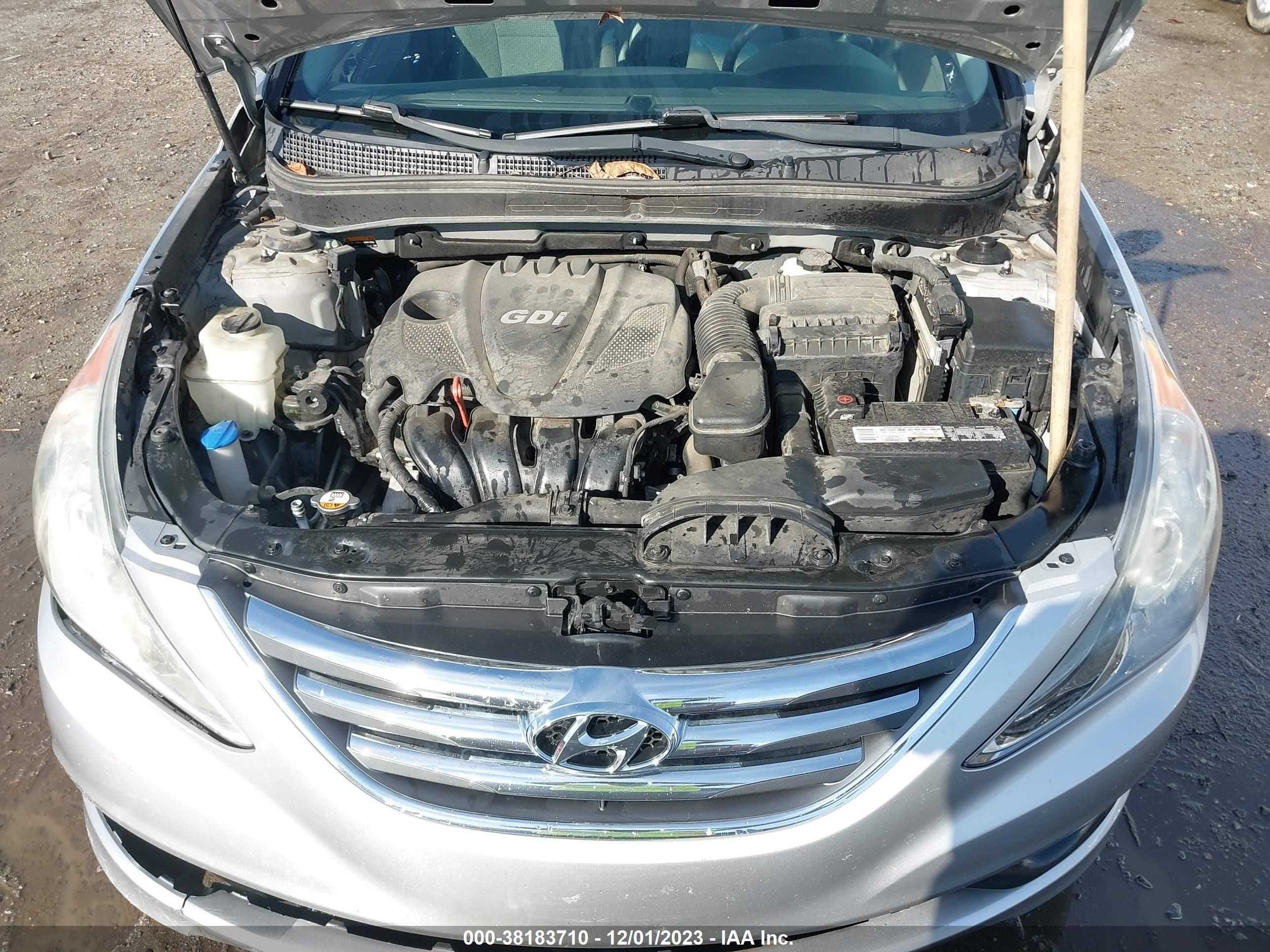 Photo 9 VIN: 5NPEC4AC4EH828463 - HYUNDAI SONATA 