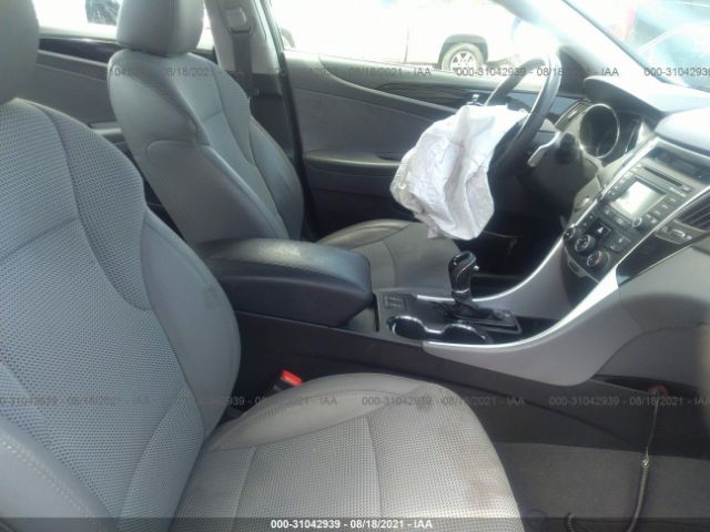 Photo 4 VIN: 5NPEC4AC4EH840208 - HYUNDAI SONATA 