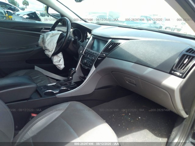 Photo 4 VIN: 5NPEC4AC4EH841309 - HYUNDAI SONATA 