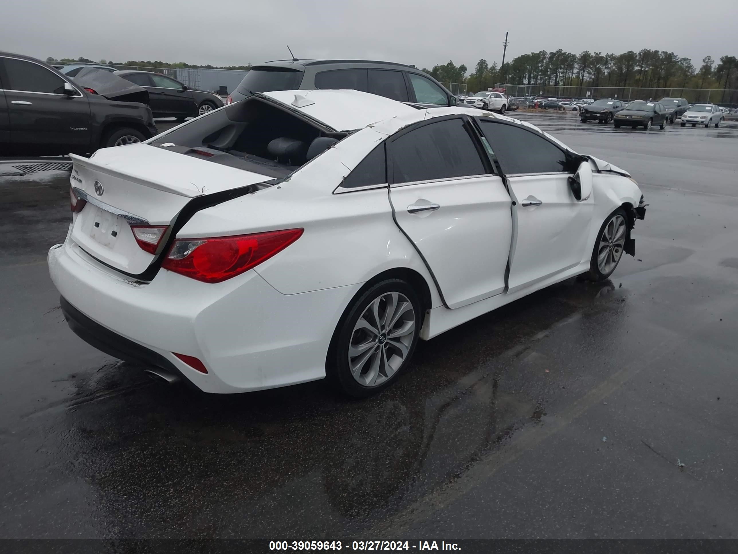 Photo 3 VIN: 5NPEC4AC4EH843576 - HYUNDAI SONATA 