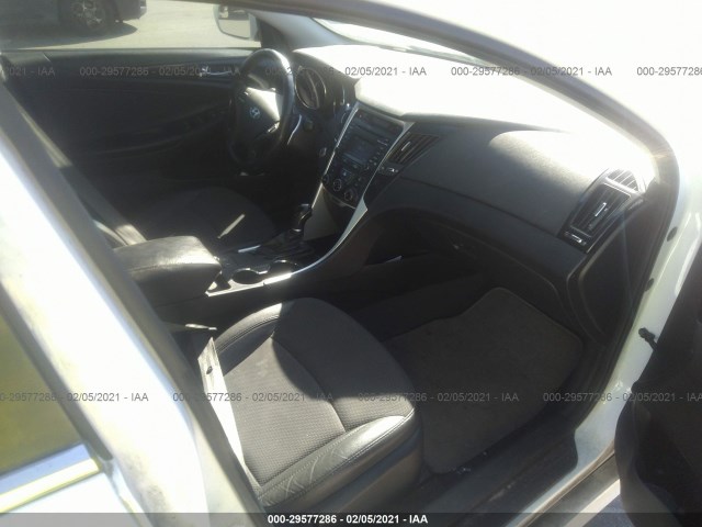 Photo 4 VIN: 5NPEC4AC4EH890025 - HYUNDAI SONATA 