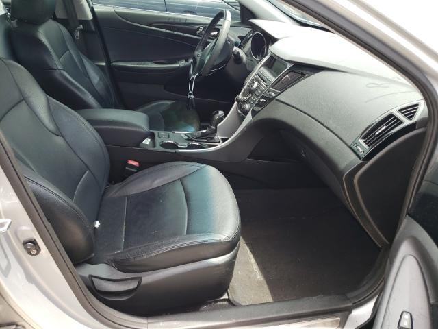 Photo 4 VIN: 5NPEC4AC5BH001857 - HYUNDAI SONATA SE 