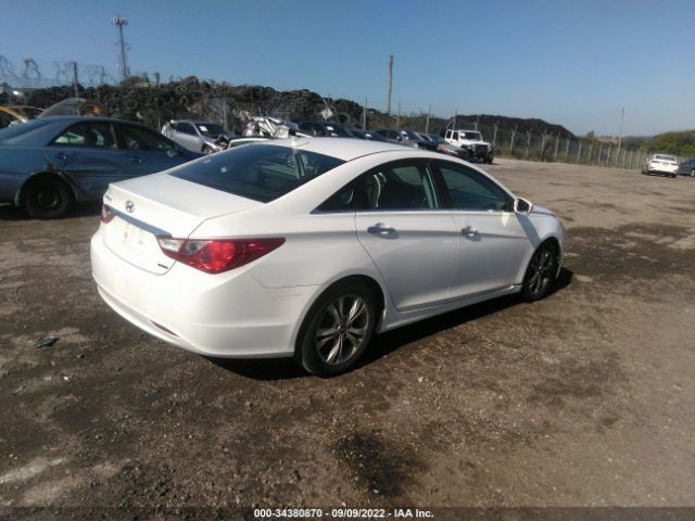 Photo 3 VIN: 5NPEC4AC5BH005813 - HYUNDAI SONATA 