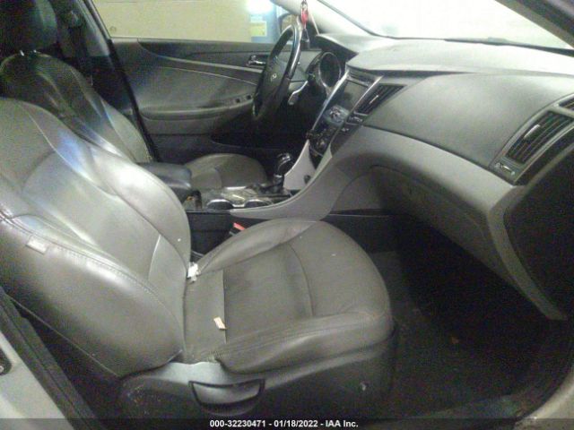 Photo 4 VIN: 5NPEC4AC5BH067034 - HYUNDAI SONATA 