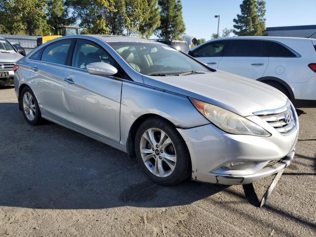 Photo 3 VIN: 5NPEC4AC5BH107323 - HYUNDAI SONATA SE 