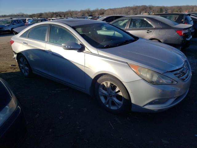 Photo 3 VIN: 5NPEC4AC5BH114062 - HYUNDAI SONATA 