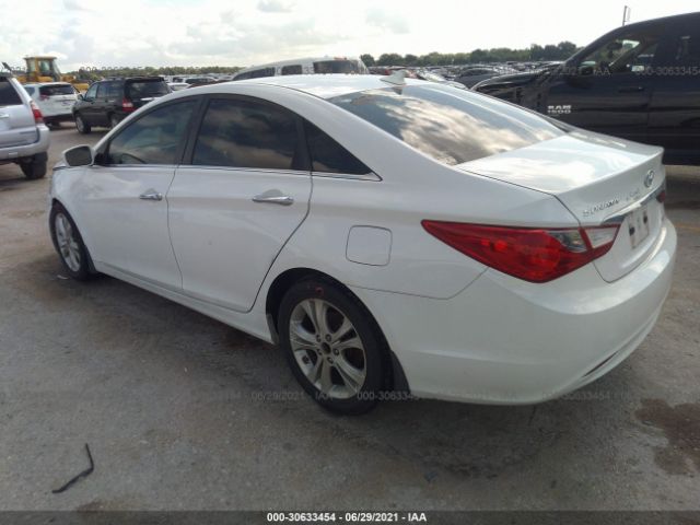 Photo 2 VIN: 5NPEC4AC5BH114174 - HYUNDAI SONATA 