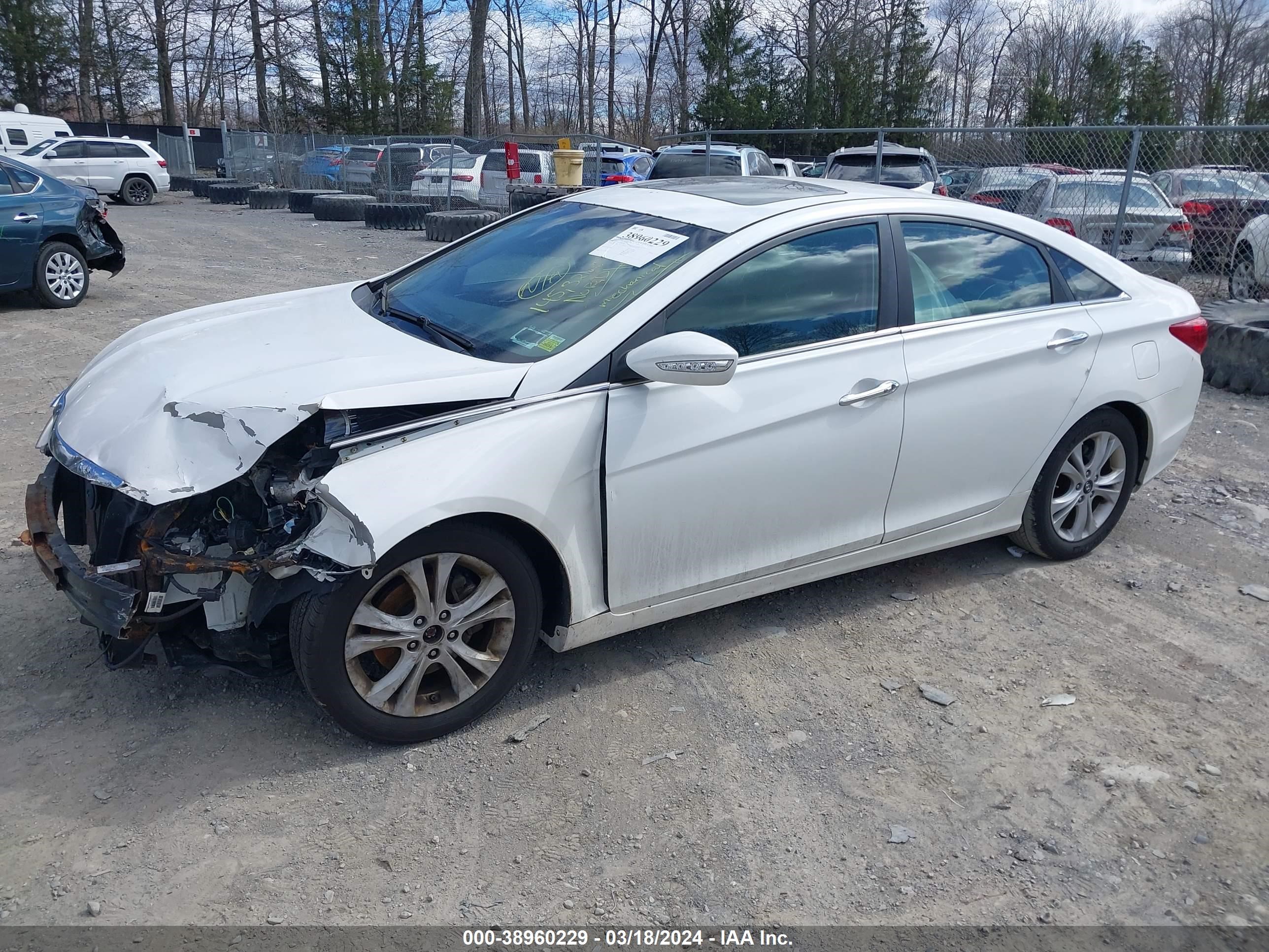 Photo 1 VIN: 5NPEC4AC5BH122825 - HYUNDAI SONATA 