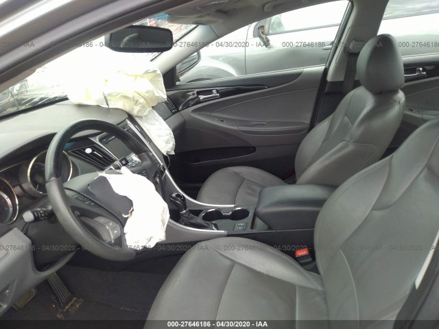 Photo 4 VIN: 5NPEC4AC5BH227512 - HYUNDAI SONATA 