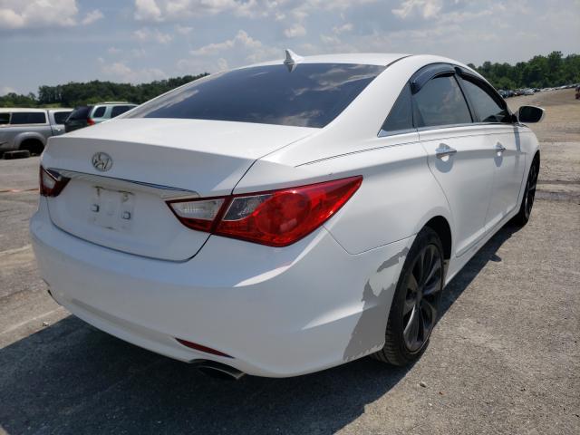 Photo 3 VIN: 5NPEC4AC5BH258839 - HYUNDAI SONATA SE 