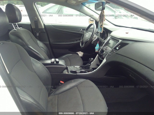 Photo 4 VIN: 5NPEC4AC5BH269288 - HYUNDAI SONATA 