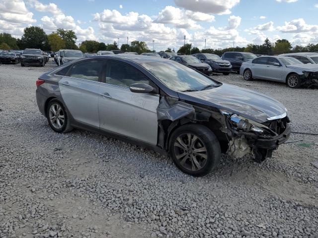 Photo 3 VIN: 5NPEC4AC5BH272742 - HYUNDAI SONATA SE 