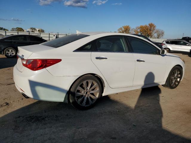 Photo 2 VIN: 5NPEC4AC5BH298032 - HYUNDAI SONATA SE 