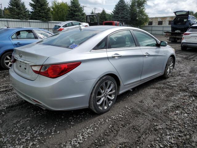 Photo 2 VIN: 5NPEC4AC5CH327112 - HYUNDAI SONATA SE 