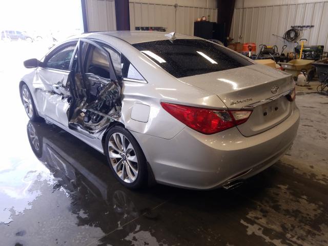 Photo 2 VIN: 5NPEC4AC5CH352026 - HYUNDAI SONATA SE 