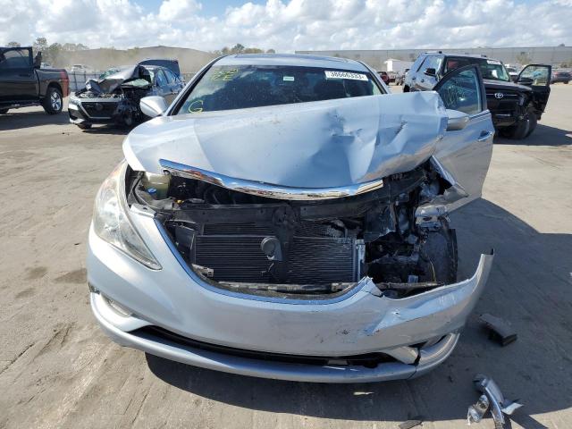 Photo 4 VIN: 5NPEC4AC5CH385088 - HYUNDAI SONATA SE 