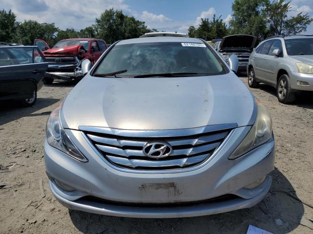 Photo 4 VIN: 5NPEC4AC5CH389318 - HYUNDAI SONATA SE 