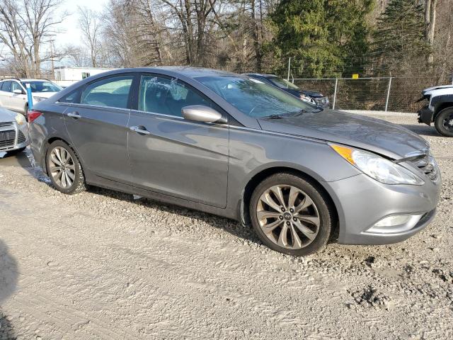 Photo 3 VIN: 5NPEC4AC5CH392588 - HYUNDAI SONATA SE 