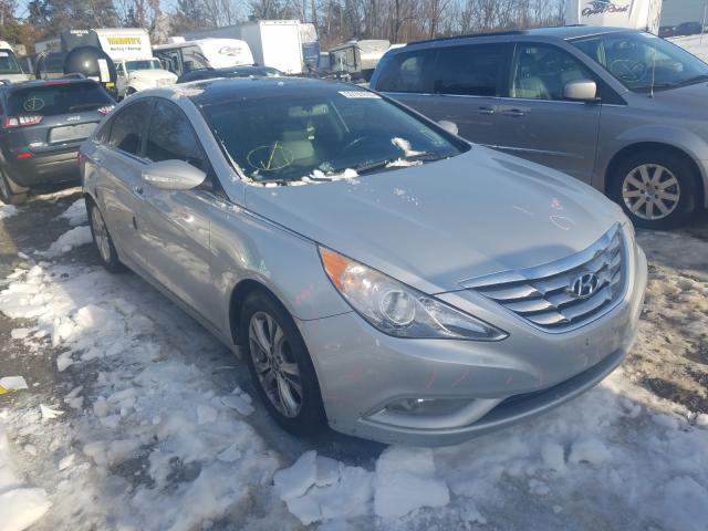 Photo 0 VIN: 5NPEC4AC5CH414928 - HYUNDAI SONATA SE 