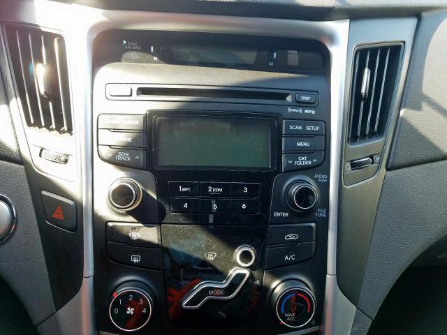 Photo 8 VIN: 5NPEC4AC5CH418509 - HYUNDAI SONATA SE 