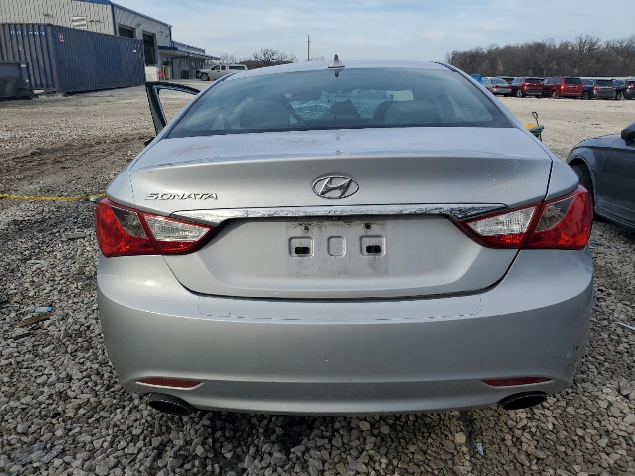 Photo 5 VIN: 5NPEC4AC5CH434922 - HYUNDAI SONATA 