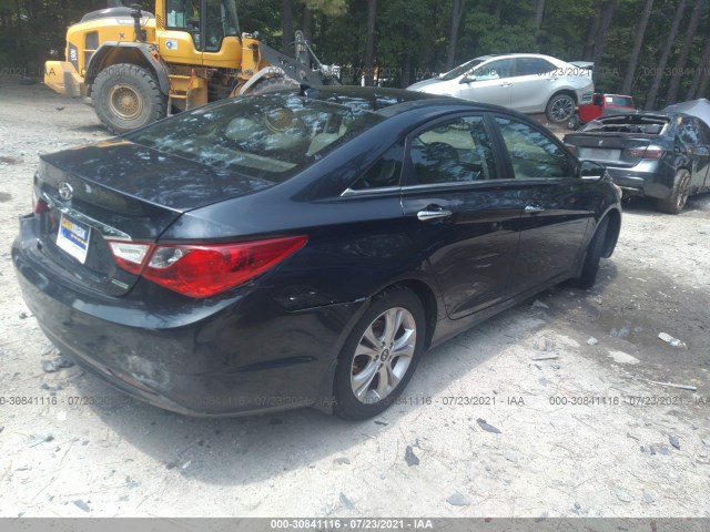 Photo 3 VIN: 5NPEC4AC5CH481853 - HYUNDAI SONATA 